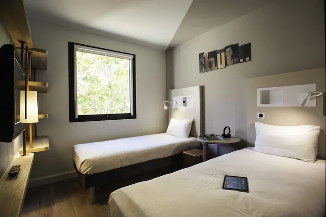 غرفة بسريرين منفصلين، ibis budget Chateau-Thierry 5/8