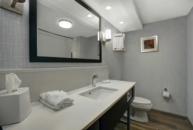 غرفة بسريرين كوين، Hampton Inn Salisbury, NC 5/7