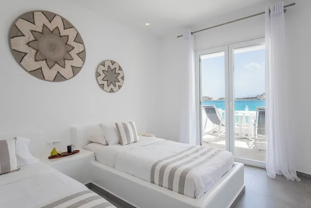Deluxe, Quadruple, Queen and Twin Beds, Beach Front، Acrogiali Beach Hotel 1/7