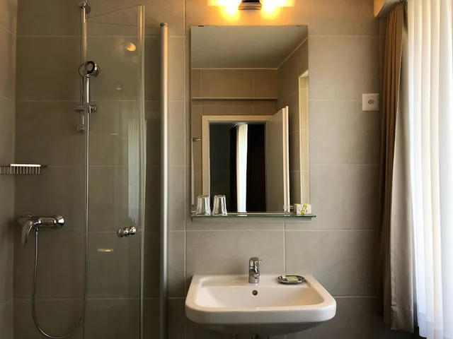 Room, Single, Neufeld Hotel 9/9