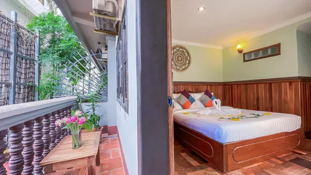 غرفة ديلوكس بسرير مزدوج أو سريرين منفصلين بشرفة بحوض استحمام، Siem Reap Center Hotel 10/10
