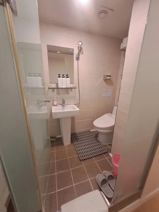غرفة ديلوكس بسريرين منفصلين، Philstay Myeongdong Central Hotel 4/4