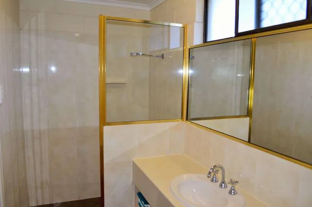 2 Bedrooms, Family, Queen Bed, Best Western Bundaberg Cty Mtr Inn 9/9