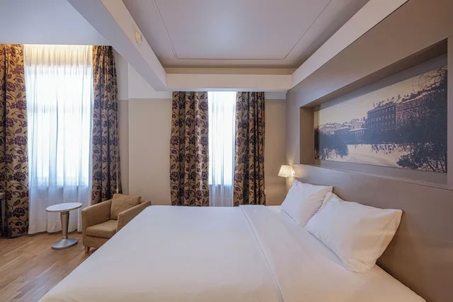 غرفة قياسية بسرير مزدوج، Opera Hotel 3/10
