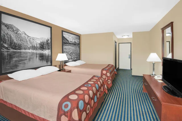 غرفة بسريرين مزدوجين، Super 8 by Wyndham Marshalltown 1/1