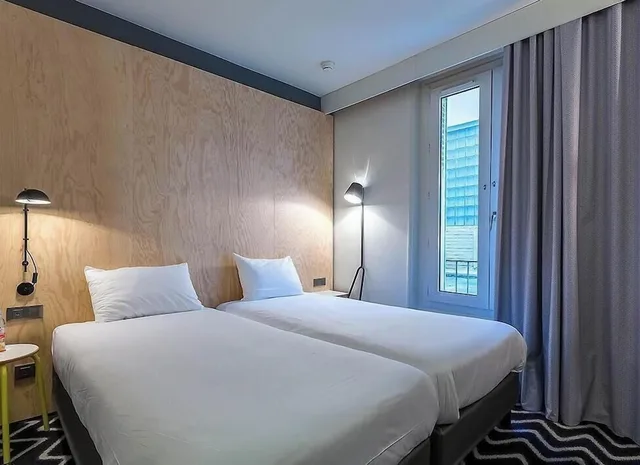 غرفة قياسية بسريرين منفصلين، Ibis Styles Paris Place d Italie Bute aux Cailles 1/7