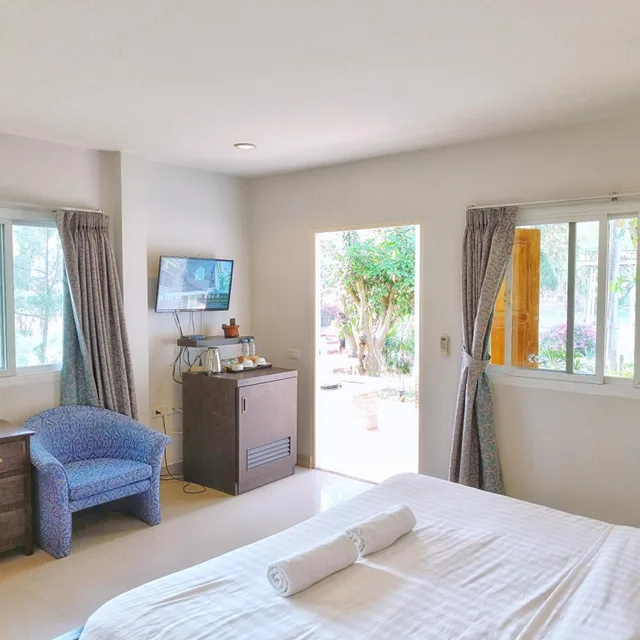 غرفة بسرير مزدوج أو سريرين منفصلين بإطلالة على الحديقة، Kong Garden Resort 1/10