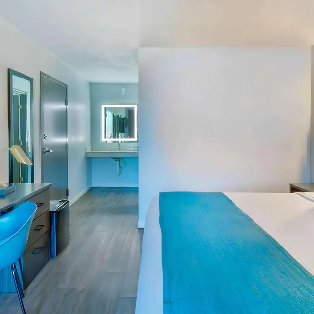 غرفة بسرير كينج لذوي الإعاقة، Motel6 Louisville, KY - Airport - Fair Expo 7/10