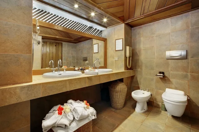 فيلا بسرير كينج بإطلالة على الحديقة، Gangehi Island Resort 3/3