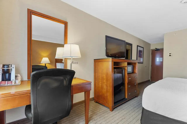 غرفة قياسية بسرير كينج، Sandman Hotel & Suites London Downtown 3/5