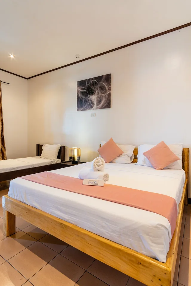 غرفة بسرير كوين بإطلالة على البحر، Cliffside Resort Panglao 1/10