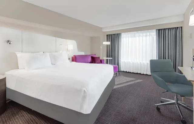 غرفة بسرير كينج بإطلالة، Crowne Plaza Cleveland At Playhouse Square An Ihg Hotel 3/7