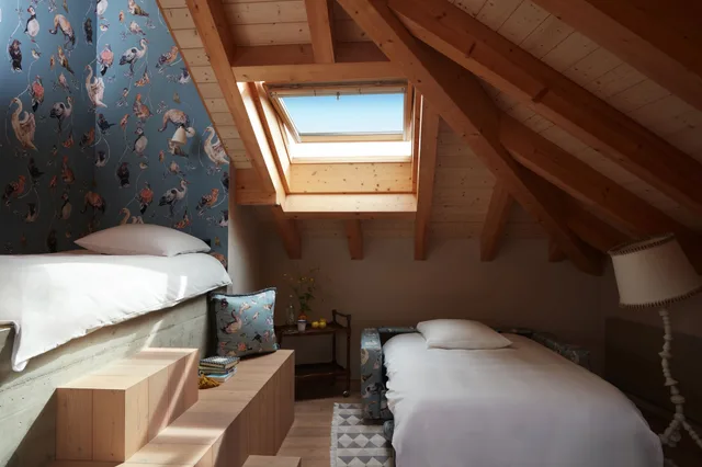 Design, Loft, Suite, 1 Queen and 1 Single Bed, Sofa، Hotel De Londres 3/3