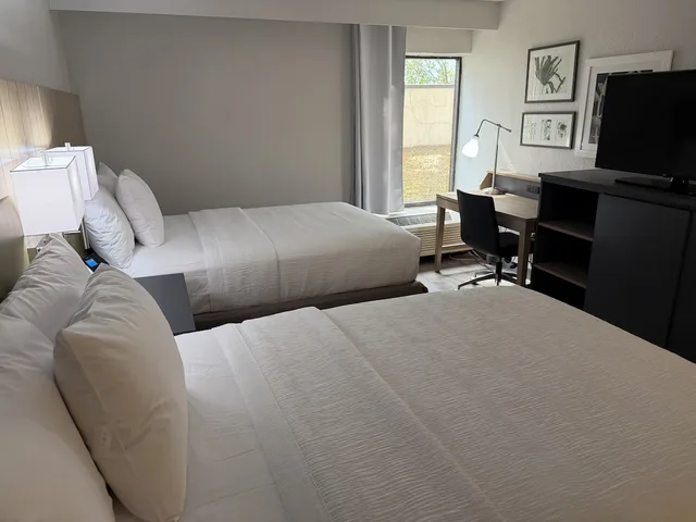 غرفة بسريرين مزدوجين، Wingate by Wyndham Jacksonville FL 2/4