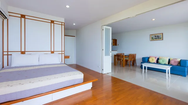 2 Bedrooms, Apartment, Double and Twin Beds, Sea View, Baan Poolom Beachfront Condominium 6/7