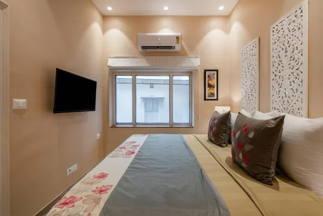 جناح جونيور، juSTa Luxe Kashi Parampara, Varanasi 4/10