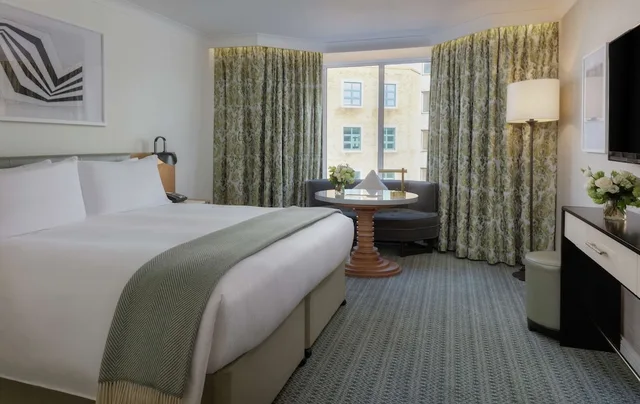 Connecting, Family, King and Twin Beds, Conrad Dublin 5/10