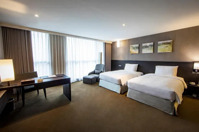 غرفة تنفيذية، Platinum Hotel 1/2