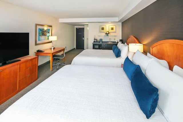 استوديو بسريرين كوين، CAMBRIDGE SUITES HALIFAX HOTEL 1/7
