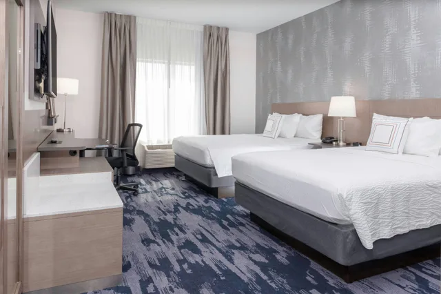 غرفة، Fairfield Inn and Suites Charlotte Pineville 1/3