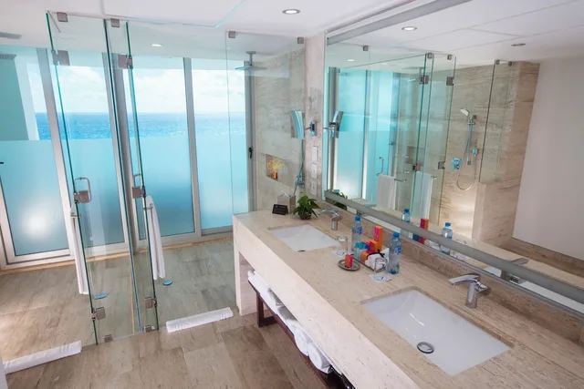 Altitude, Master, Suite, King Bed, Ocean Front, Sofa، Krystal Grand Cancun All Inclusive 7/8