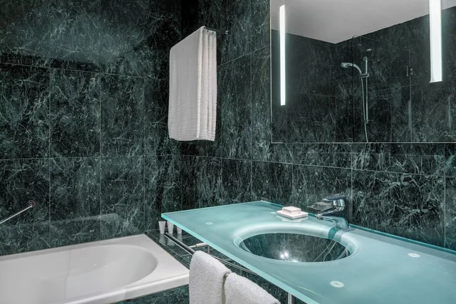غرفة قياسية بسرير كوين، Ac Hotel Huelva 3/3