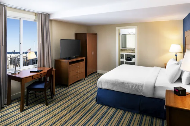 Room, King Bed, Ocean Front, Balcony، Ashworth By The Sea 4/10