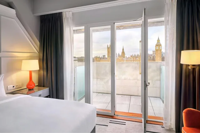 2 Bedrooms, Suite, Balcony, Club Lounge Access, London Marriott County Hall 6/10