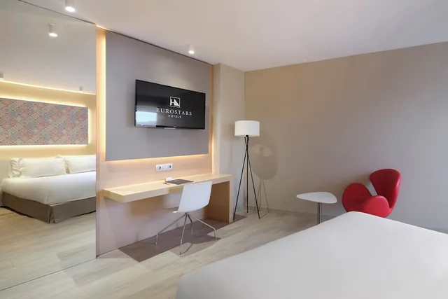Room, Queen Bed, Eurostars Don Caendido 4/8