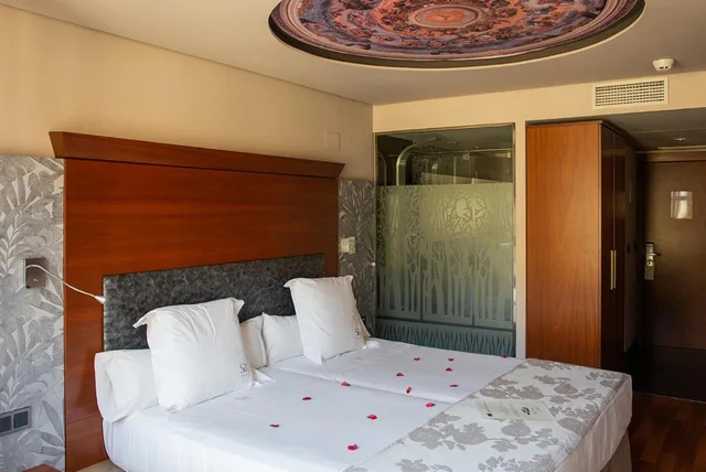 غرفة بسرير مزدوج أو سريرين منفصلين، Hotel Sancho Abarca 6/7