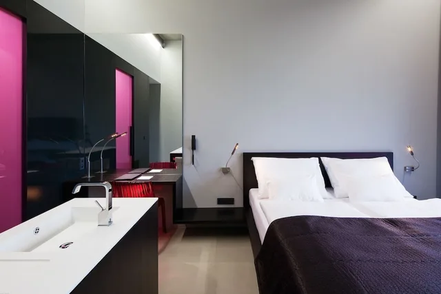 غرفة ديلوكس بسرير مزدوج، MIURA HOTEL 3/3