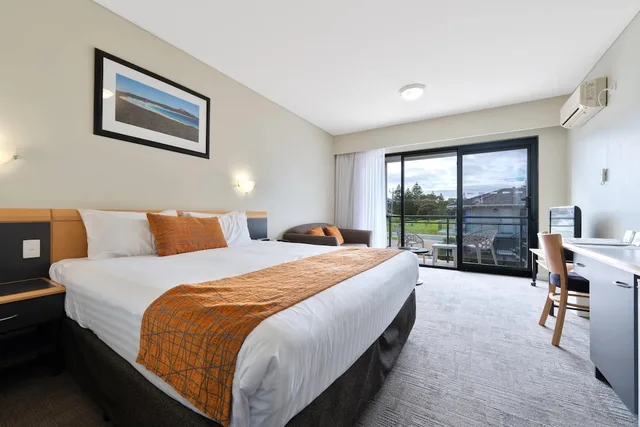 Studio, Twin Beds, Resort View, Quality Resort Sorrento Beach 2/9