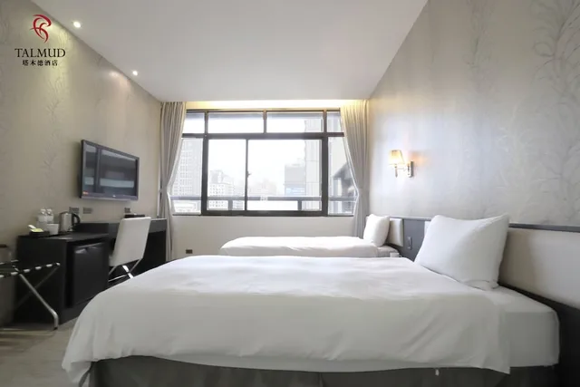 غرفة قياسية بسريرين منفصلين، Talmud Hotel Taichung 2/8