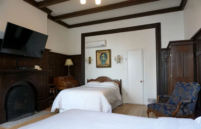 غرفة قياسية بسريرين مزدوجين، Hotel Marie-Rollet 1/4