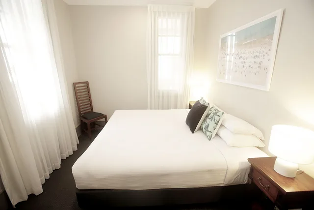 جناح سوبيريور بسريرين منفصلين بإطلالة على الشاطئ مع أريكة، HOTEL BONDI 2/3