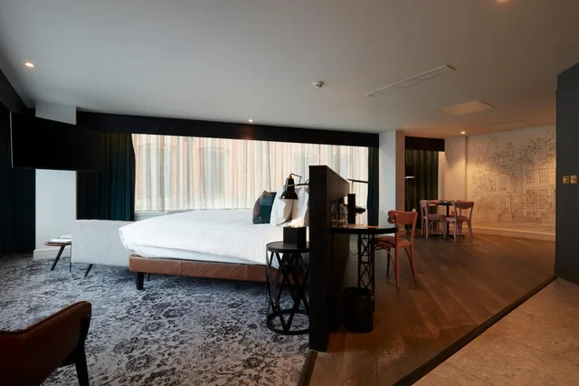 جناح بسرير كينج مع أريكة بحوض استحمام، voco Manchester - City Centre, an IHG Hotel 4/10