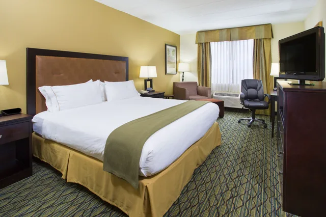 غرفة قياسية بسرير فردي، Holiday Inn Express & Suites Columbus Airport 2/3
