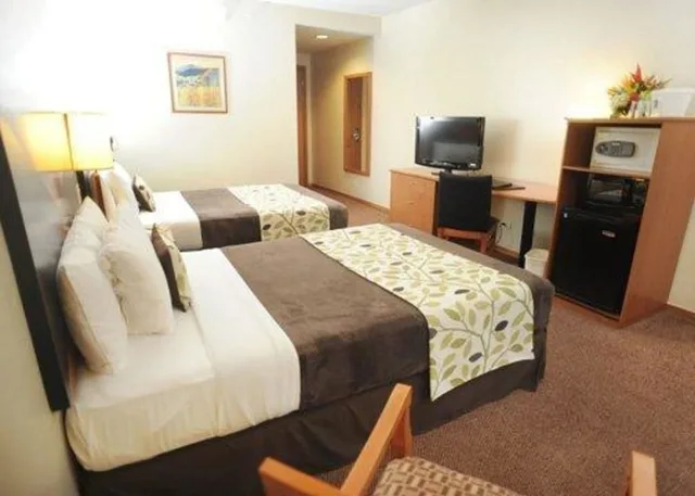 غرفة بسريرين مزدوجين لذوي الإعاقة، Sleep Inn Hotel Paseo Las Damas 2/6