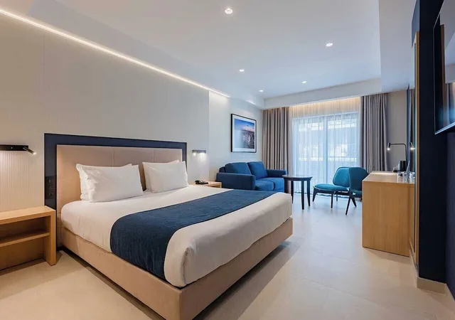 Junior Suite, Twin Beds, Garden View, Sofa, Maritim Antonine Hotel and Spa Malta 1/8