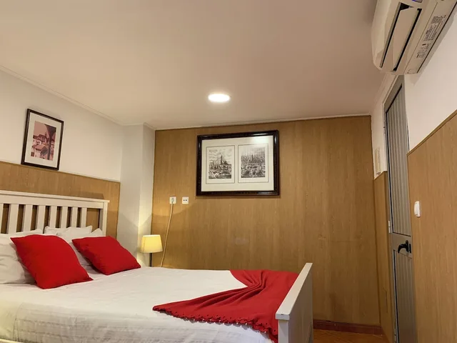 Room, Double Bed, Private Bathroom, Ground Floor, Discovery Apartment Benfica 1/6