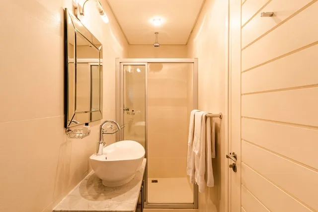 شقة بسرير كينج، The Ivy Apartments 4/4