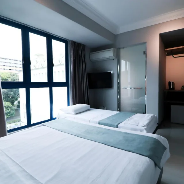 Renovated, Triple، Harbour Ville Hotel 1/6