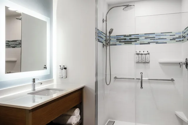 استوديو بريميوم بسرير كينج بإطلالة على المدينة، Even Hotel Rochester Mayo Clinic Area 4/5