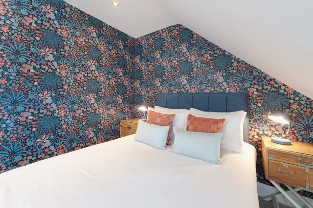 غرفة ديلوكس بسرير مزدوج بحوض استحمام، Somerset House Boutique Hotel 2/3