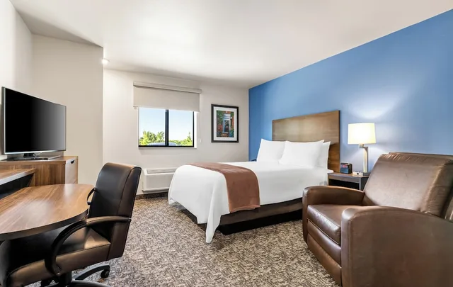 Standard, Single, Queen Bed, My Place Hotel-Bentonville-Rogers, AR 4/7