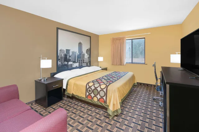 Room, King Bed, Accessible, Super 8 By Wyndham Terre Haute 3/3