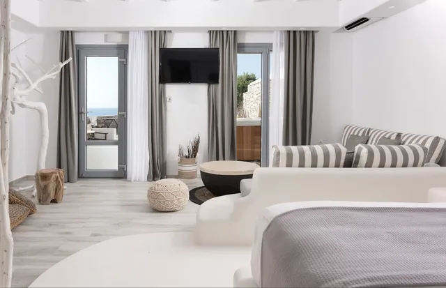جناح بإطلالة على البحر، Iliada Suites - Adults Only 1/1