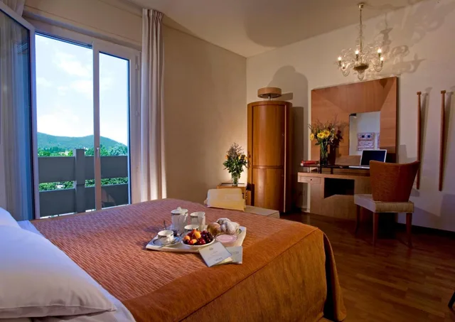 غرفة ثلاثية، Hotel Terme Orvieto 3/5