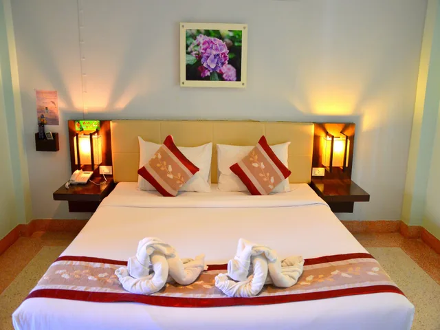 Superior, Twin Beds, The O Valley Hotel 4/6