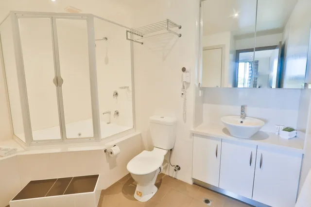3 Bedrooms, Spa, Luxury, Apartment, 3 Queen Beds، Lady Bay Resort 6/8